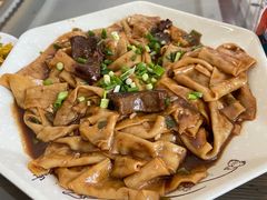 -壹阁胡羊焖饼(特色小吃街店)