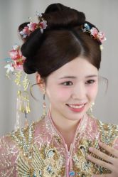 -艺憬婚纱礼服·造型(二七万达店)