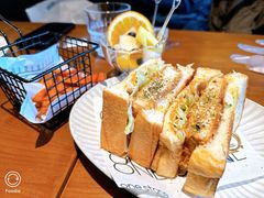 -Two Birds One Stone·一石二鸟(诚品生活店)