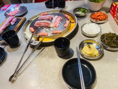 -哈哈碳都·牛肋条无限自助烤肉(台江万达店)