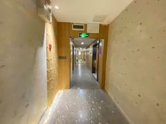 -闲隅江景艺术酒店(解放碑洪崖洞总店)