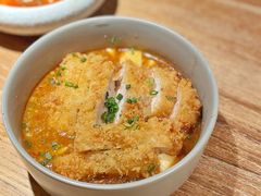 麻婆豆腐酥炸黑猪里脊-山杏yama-katsu·吉列炸物