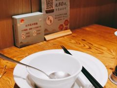 -蜜桃餐厅·伴山(湖滨商业街店)