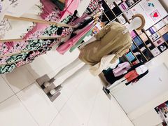 -优衣库(石家庄裕华万达广场店)