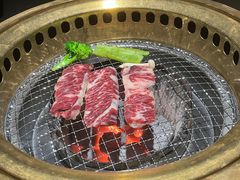 -山川小町·极番烧肉(新地假日广场店)