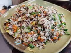 牛肉炒饭-胡须佬鸡煲四季火锅(海雅缤纷城店)