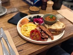 -FLOVIE FLORIST CAFE