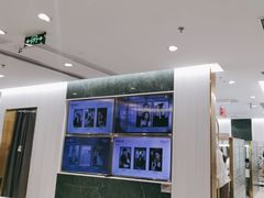 -海马体照相馆(环贸iapm大师爱情店)