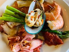 -Top Of Vancouver Revolving Restaurant