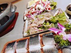 -围炉肉舍丹东海鲜烤肉·烤活鳗(步行街店)