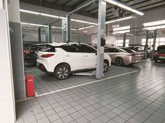 -比亚迪汽车(上海弘仁集团闵行店)