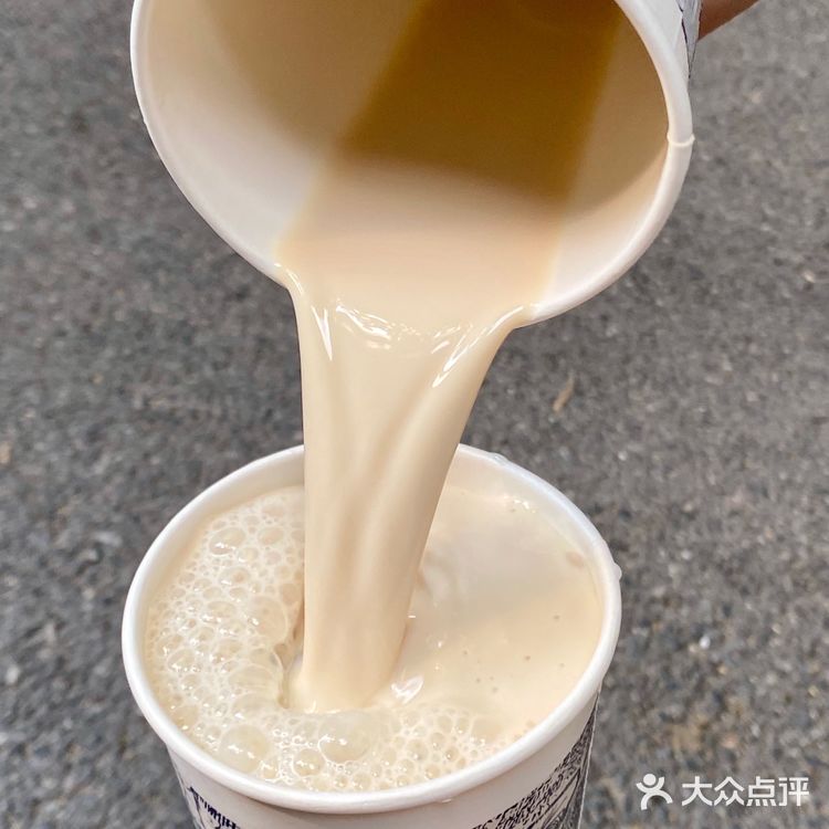 谁懂啊……无植脂末的霸王茶姬这4杯！喝不腻！