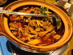-龙巢盱眙龙虾·牛蛙·烧烤宵夜(八卦岭店)