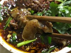 鲜椒热拌蹄花-人和水上飘(第一家店)