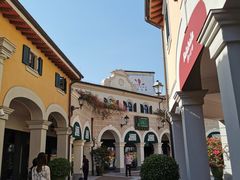 -佛罗伦萨小镇广佛名品奥特莱斯(疏港路店)