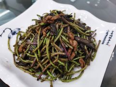 野芦蒿炒臭干-广迎居老正兴菜馆