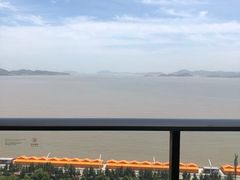 -舟山希尔顿酒店