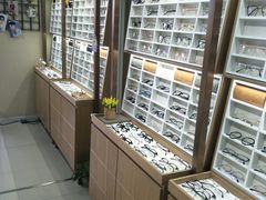 -视野联行眼镜·蔡司授权店(长白万象汇店)