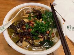 -水平有限螺蛳粉(宏达大厦店)