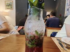 -Mark&Mars Restaurant