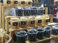 -席娜卡琳火车铁道夜市