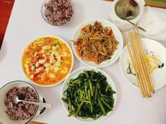 -臻爱住家月嫂育儿嫂(万达店)