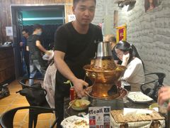 -巴四老城区炭火蛙锅(张江店)