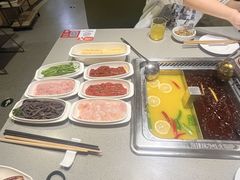-海底捞火锅(曹安公路店)