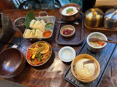 -银米·云南传统过桥米线(双廊黑金冠店)