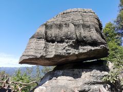 -梭布垭石林景区