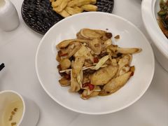 -饭怕鱼·黄焖鲟龙鱼(湖大店)