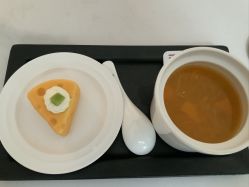 -童谣里医疗级月子中心(独栋湖景店)