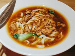 经典香辣刀削面-园区食堂