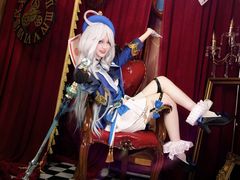 -米游妙妙屋cosplay换装自拍摄影体验馆