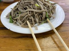 -溢心园香河肉饼总店