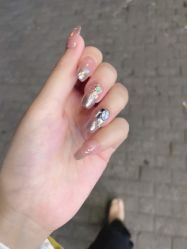 -手牵手美甲