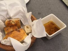 餐前面包-Efes Turkish & Mediterranean Cuisine 艾菲斯餐厅(陆家嘴店)