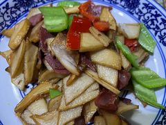 -蜗牛小馆醉乡民谣云南菜(惠新西里店)