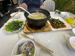 -洪平血旺椒麻鸡雅鱼饭店(熊猫大道店)