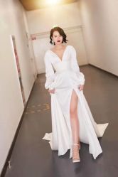 -Renee芮亦婚纱(原丽莎)