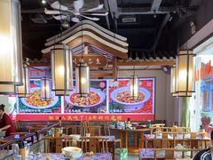 -川流不息·地道川菜·小龙虾(新松江路店)