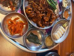 -SHAN山(前滩太古里店)