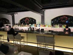 -穹六人间 people 6(岳阳路店)