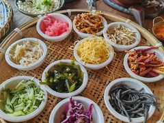 -包整·丝娃娃(一览甲秀楼风景店)