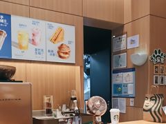-星巴克(上海长宁来福士1F店)