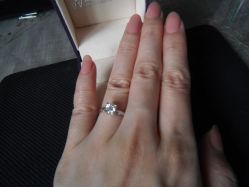 -威德钻石-克拉钻大本营(南京东路店)