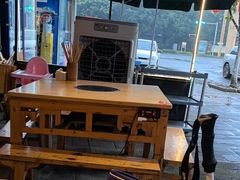 -大众跷脚牛肉馆·非遗传承单位(峨眉山店)