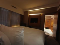 -珠海拱北口岸希尔顿欢朋酒店