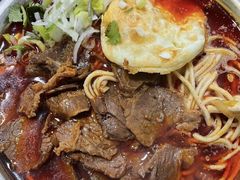 -薛记襄阳香辣牛肉面(平安路店)