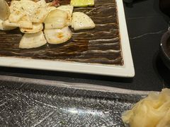 -山川小町·极番烧肉(新地假日广场店)